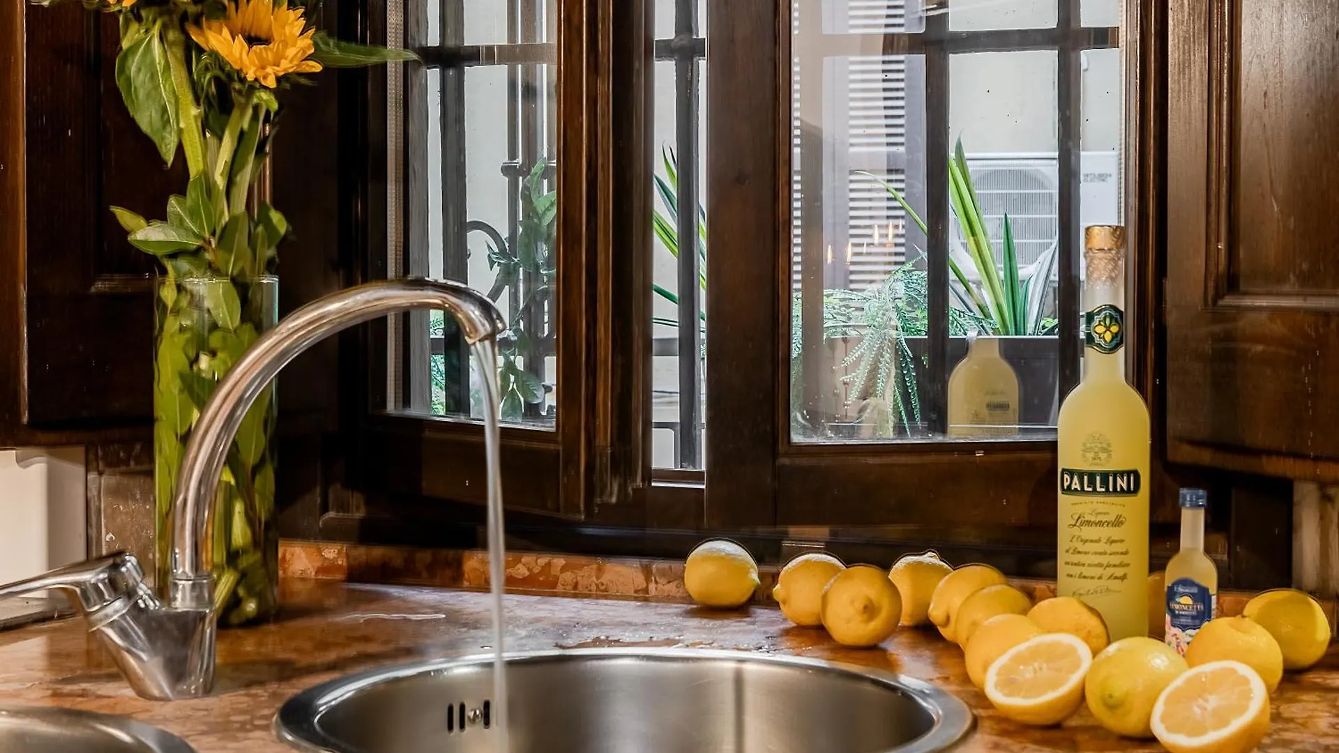 Trevi Fountain Stylish Guest House Rome Apartment