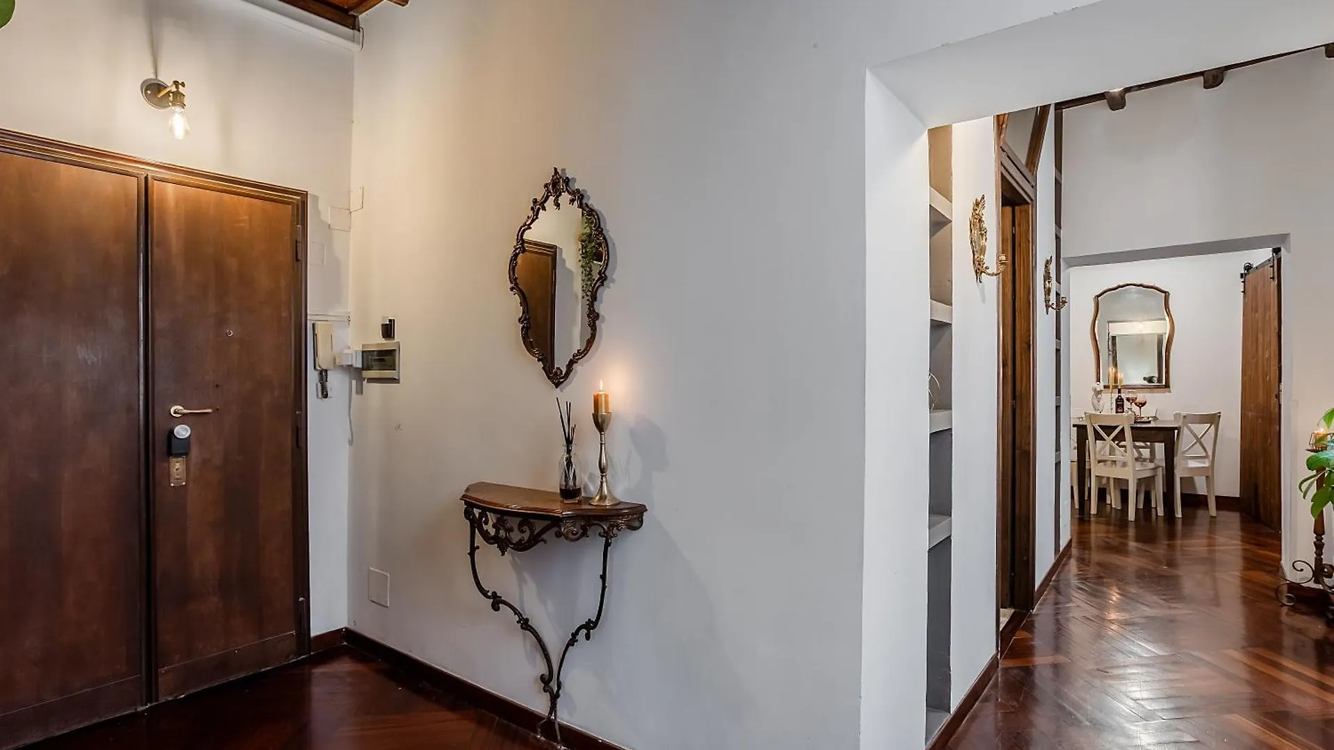 Apartment Trevi Fountain Stylish Guest House Rome Italy